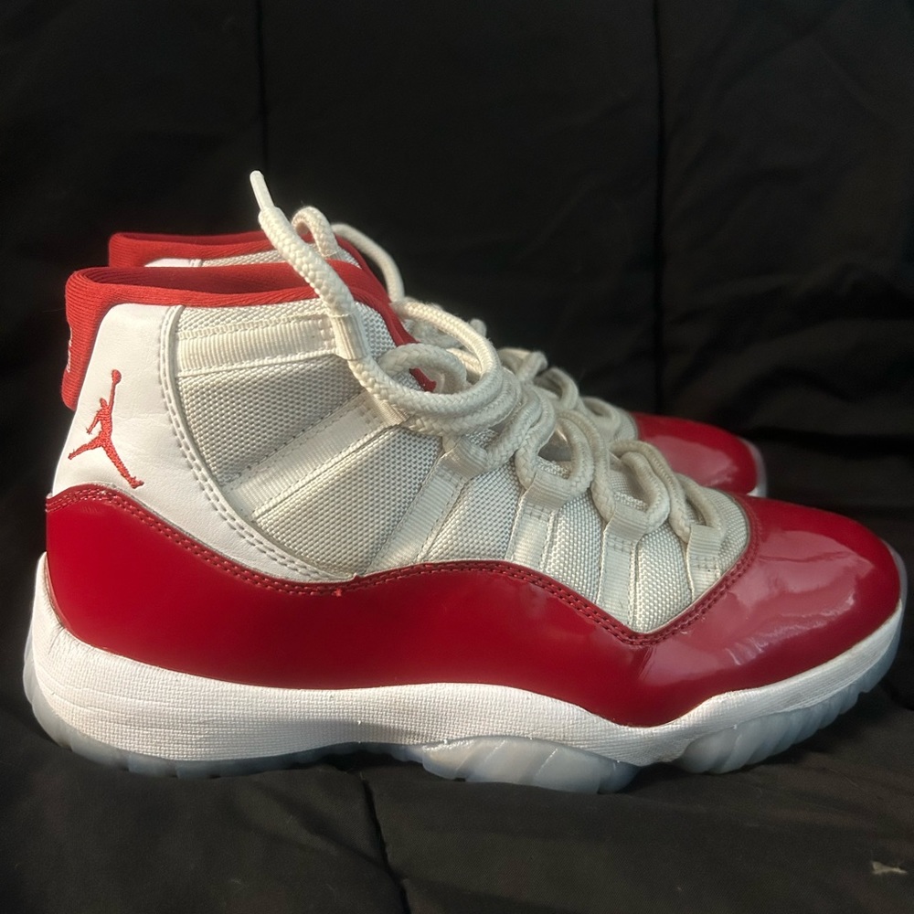 I’m selling my used Jordan 11 cherrys